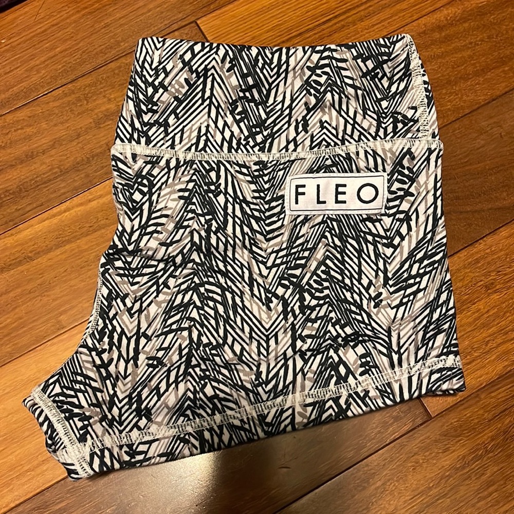Fleo short